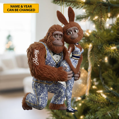 Toile in the Wild – Personalized Bigfoot & Bunny Ornament
