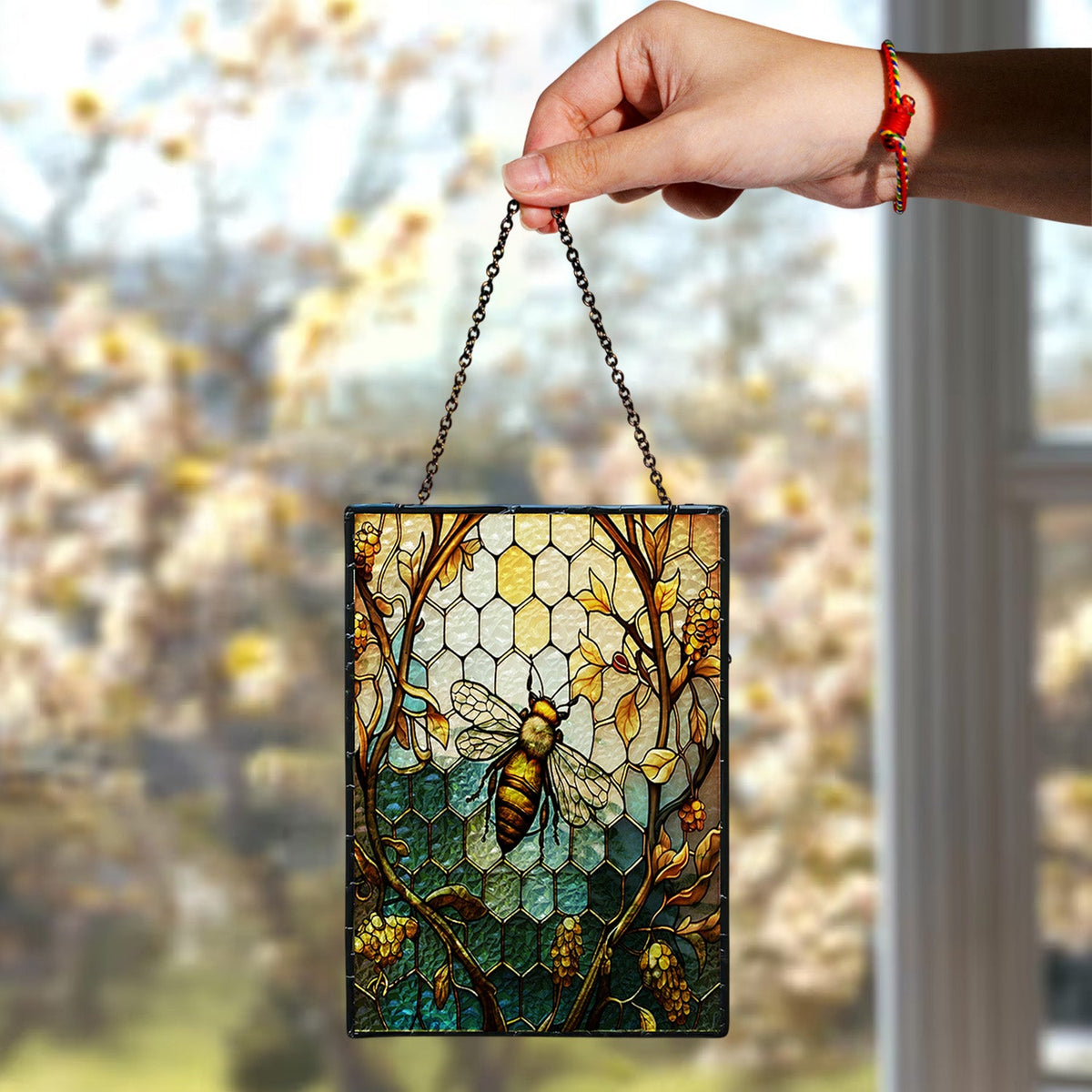 Beautiful Bee Ripple Acrylic Suncatcher